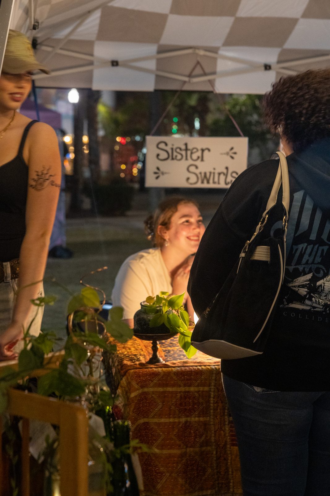 Sister Swirls plant vendor booth